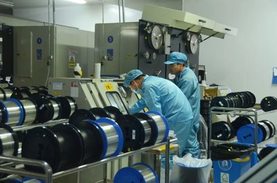 威海臨港經(jīng)濟(jì)技術(shù)開發(fā)區(qū)管理委員會(huì) 圖文新聞 全員上崗,鉚足干勁忙生產(chǎn)